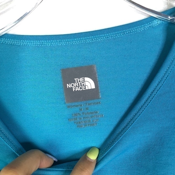 🦄2/$20 The North Face Turquoise Vaporwick Tee - Picture 2 of 7